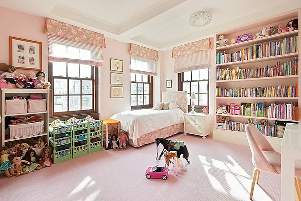 Sold by Corcoran | media 32