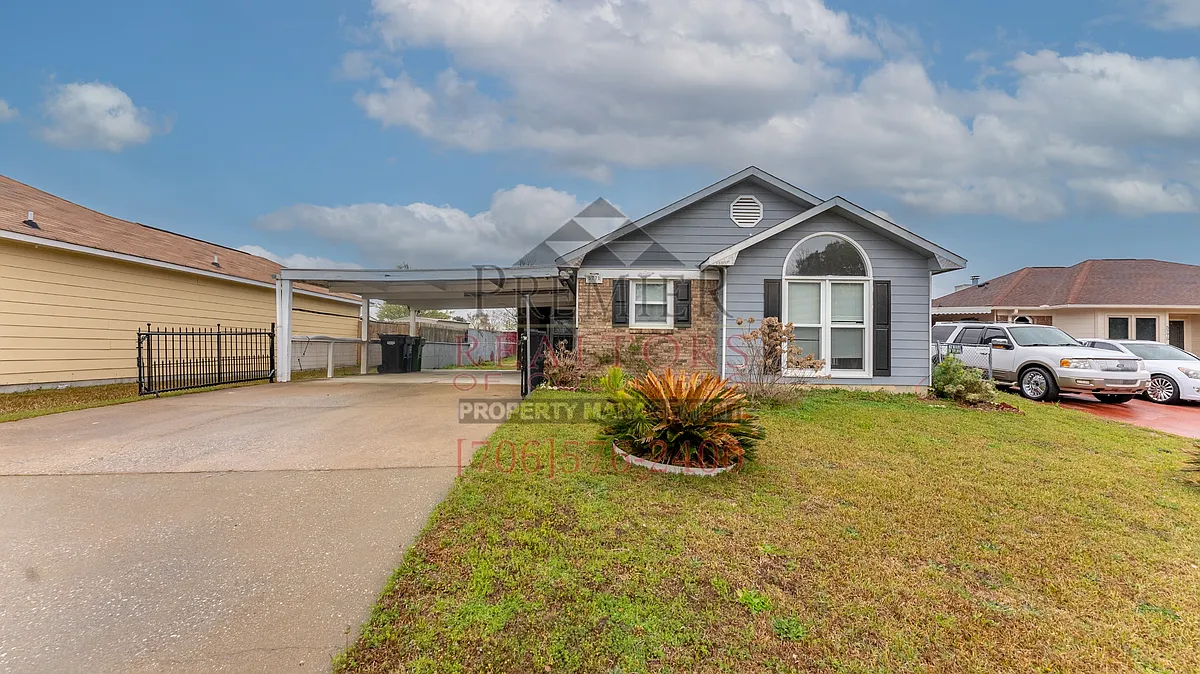 Building Photo - 5771 Spanish Oak Dr