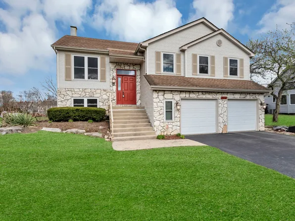 973 Millwood Dr, Bartlett, IL 60103