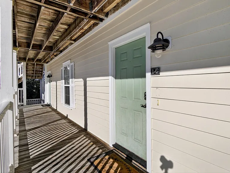2262 Folly Rd #1G — Photo 6