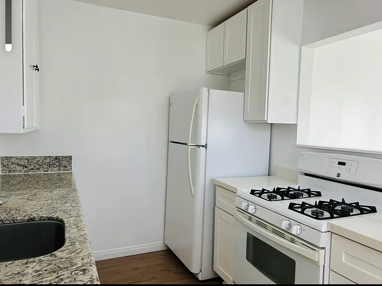 53 Argonne Ave #1 — Photo 8