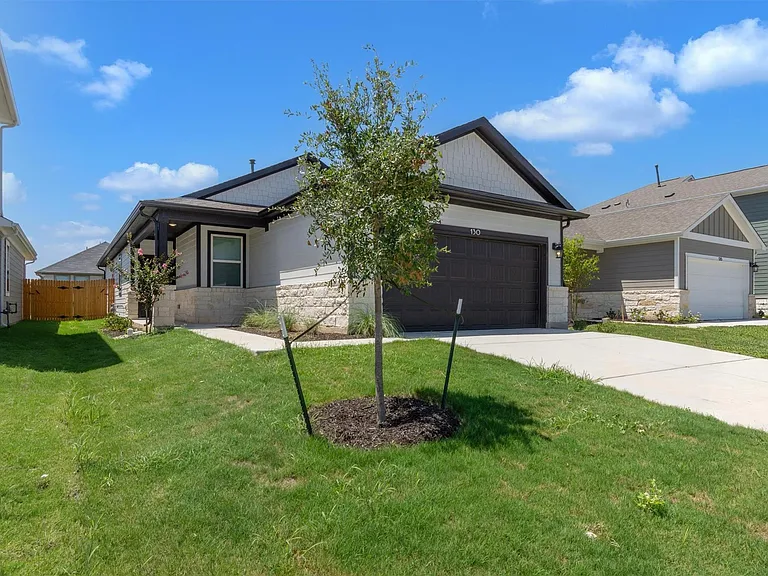 130 Hornet St — Photo 16