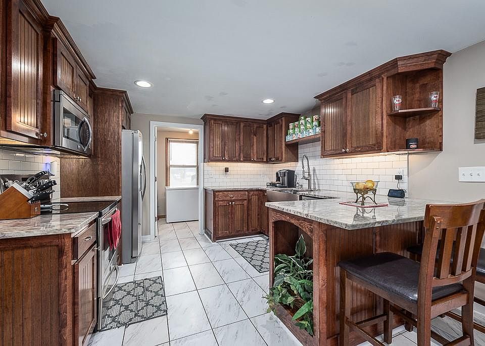 1752 Edwardsville Dr, Kansas City, KS 66111 Zillow