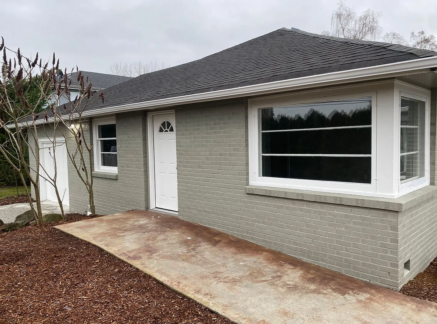 Just Renovated 3 Bedroom in Mount Vernon — Photo 2