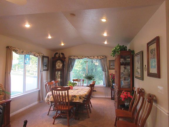 Dining Rm/Fam RM
