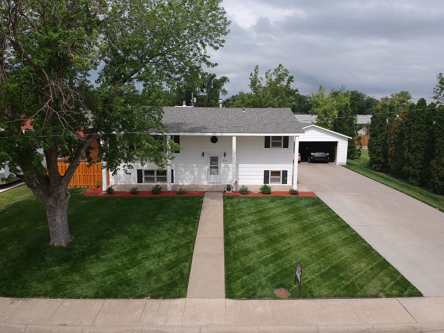 513 Oloughlin St, Lakin, KS 67860 Zillow