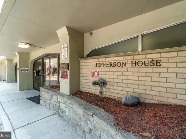 922 24th St NW APT 313, Washington, DC 20037