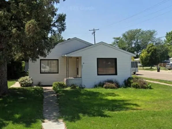 331 N Bond St, Elm Creek, NE 68836