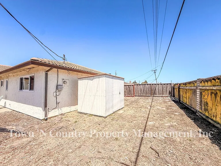 732 La Mesa Dr — Photo 20