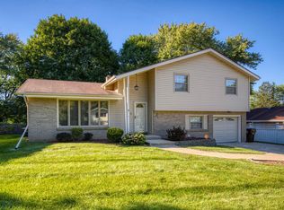 4710 Linder Pl, Rockford, IL 61107