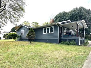 116 3rd St, Franklin, NC 28734