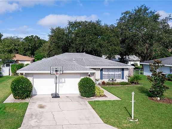 2nd image of 905 E Heron Cir