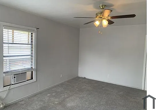 1 bed, 570 sqft, $1,999 — Photo 3