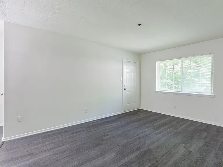 641 Powder Springs Smyrna LLC — Photo 24
