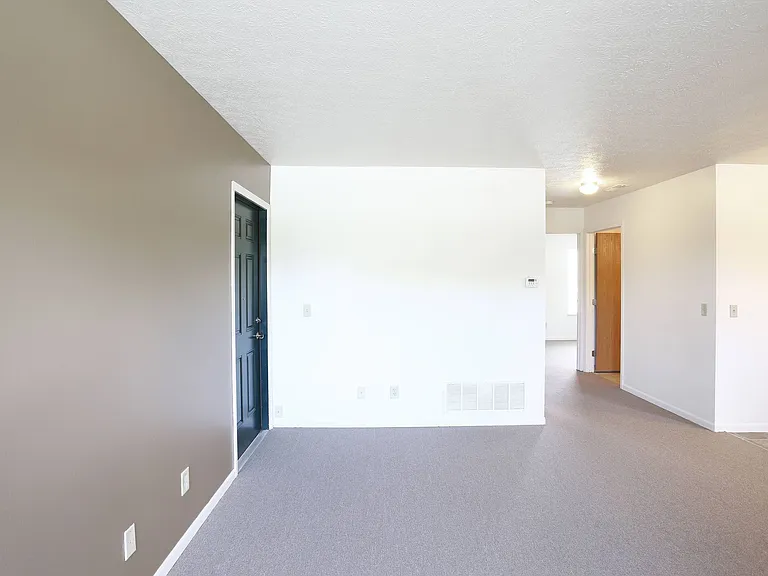 Jefferson Crossing Townhomes — Photo 22