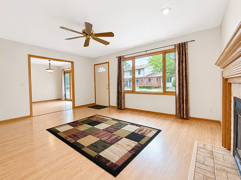 1839 Kerrybrook Ct — Photo 4