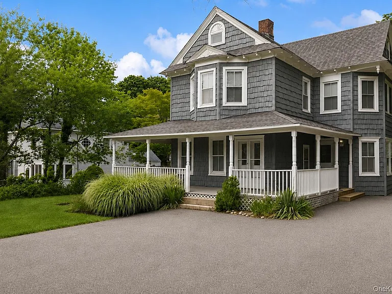376 Montauk Hwy #A — Photo 1