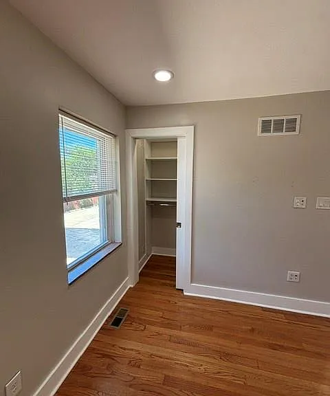 7545 Delmar Blvd — Photo 13