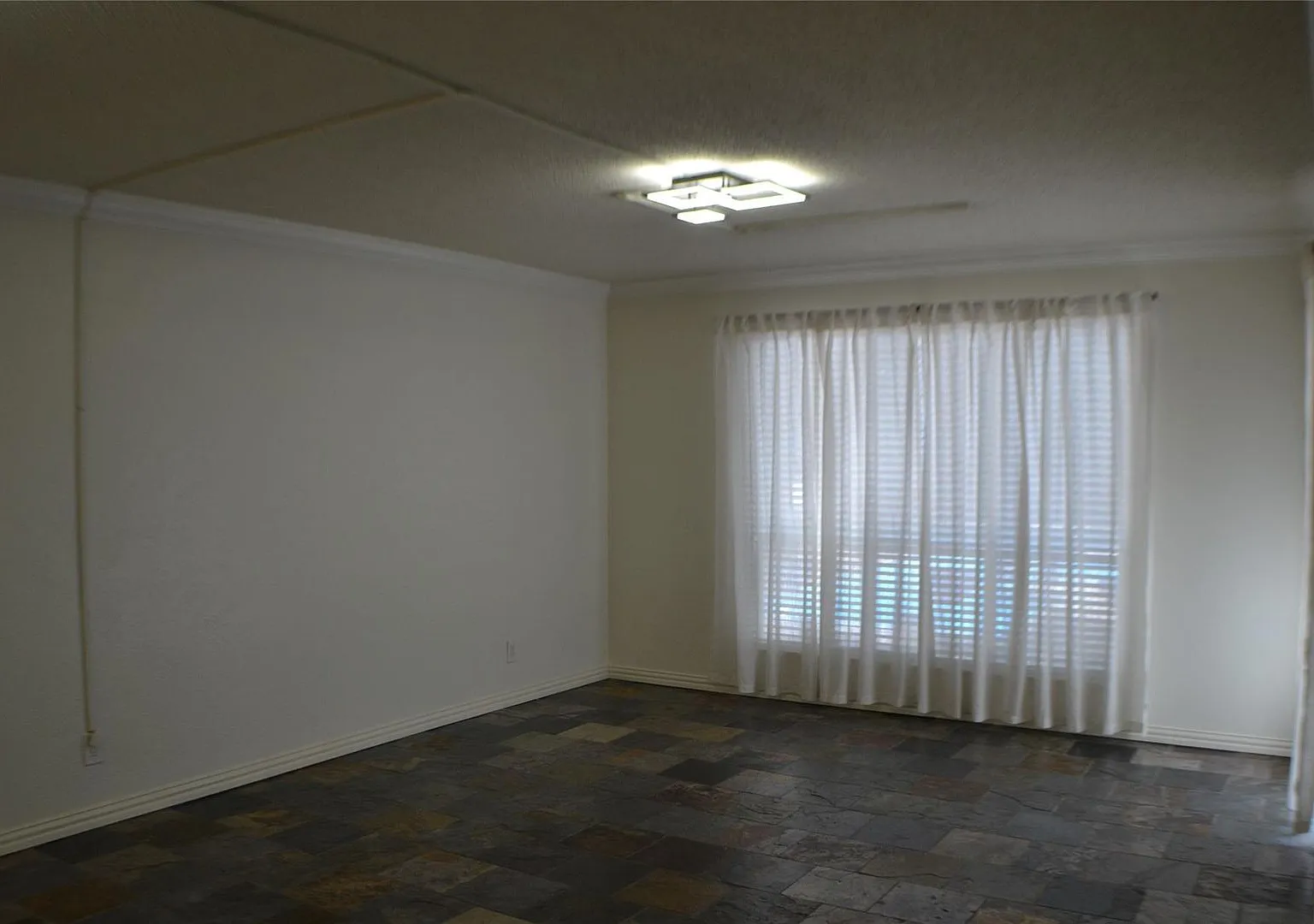 Condo Near Love Field Airport — Photo 3