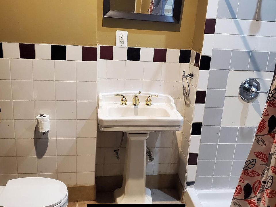 1st image of 3847 Page Blvd #4