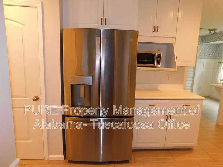 1213 Heritage Ln — Photo 11