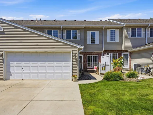 1122 Heather Ln, Waconia, MN 55387