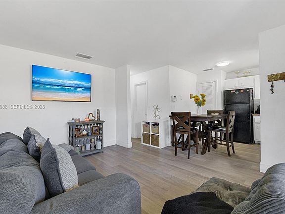 5th image of 5150 NE 6th Ave APT 117