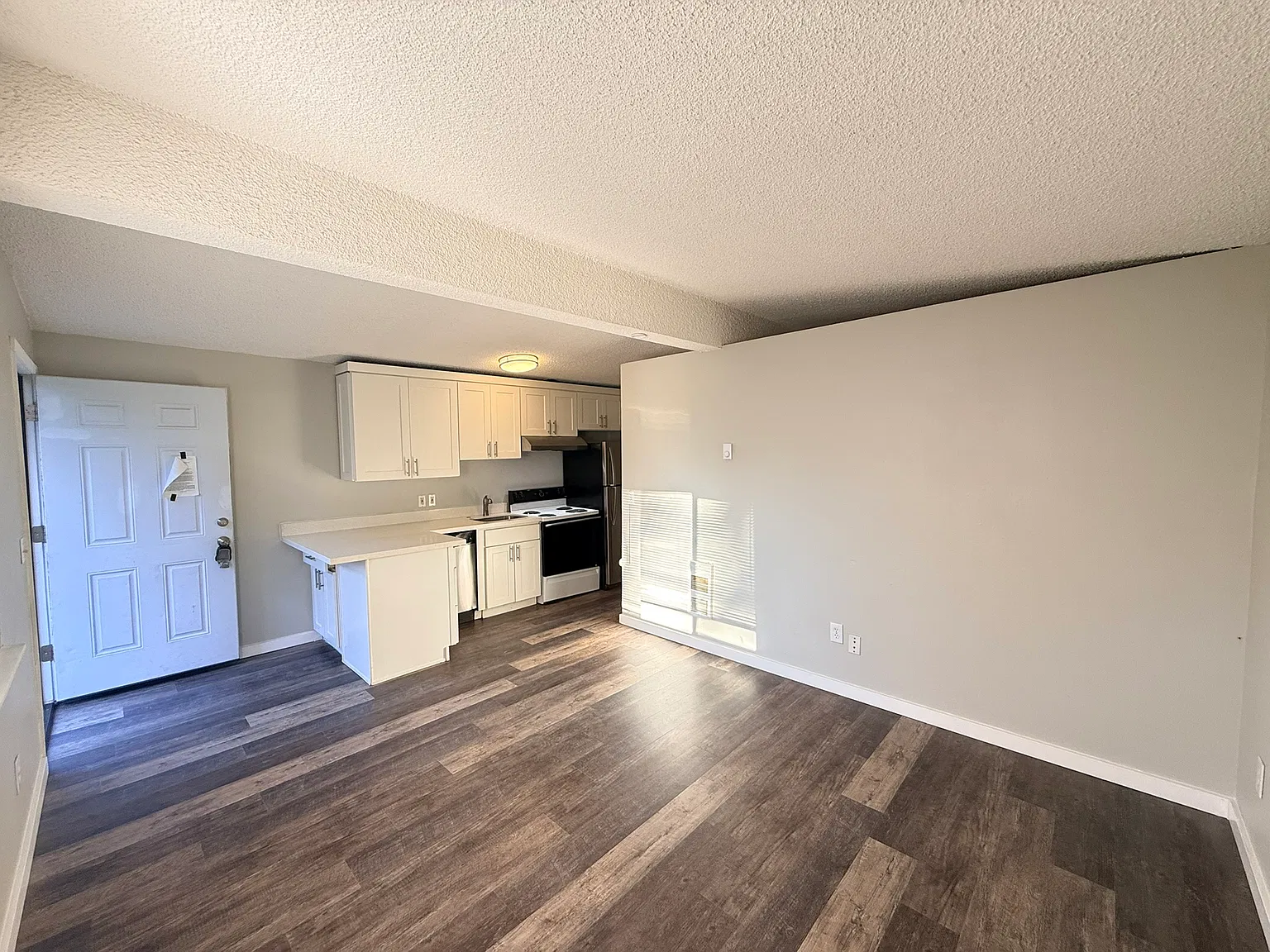 12701 47th Ave SW — Photo 2