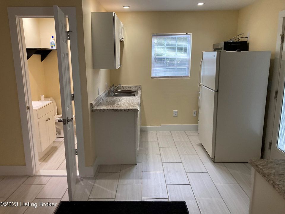 2nd image of 4125 Taylor Blvd Unit 4