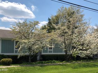 282 Shelton Rd, Radcliff, KY 40160