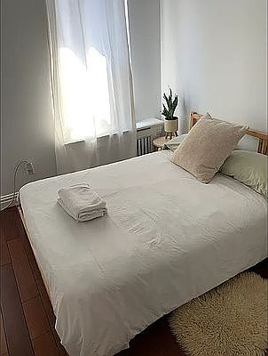 2nd image of 132 Orchard St APT 12