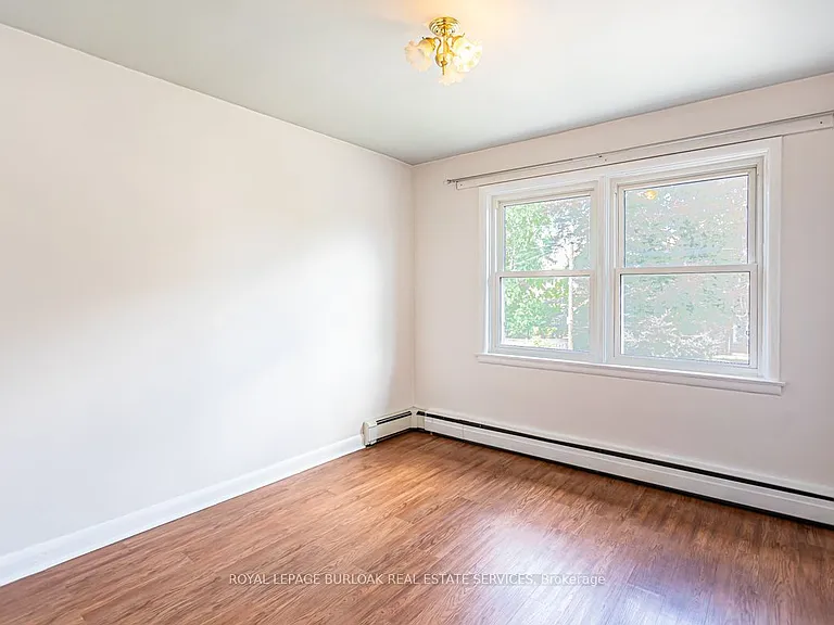 718 Ross St #2 — Photo 11