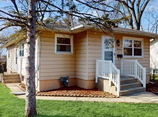 200 Lincoln Ave, Fox River Grove, IL 60021