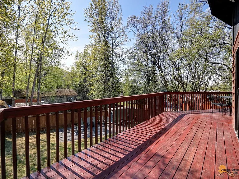 10137 Birch Ln — Photo 36