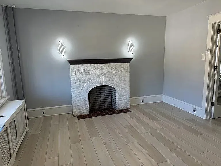 19 E Center St — Photo 9