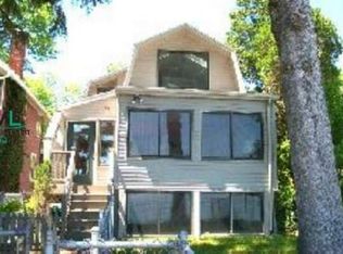 4614 N Lakeshore Rd, Fort Gratiot, MI 48059