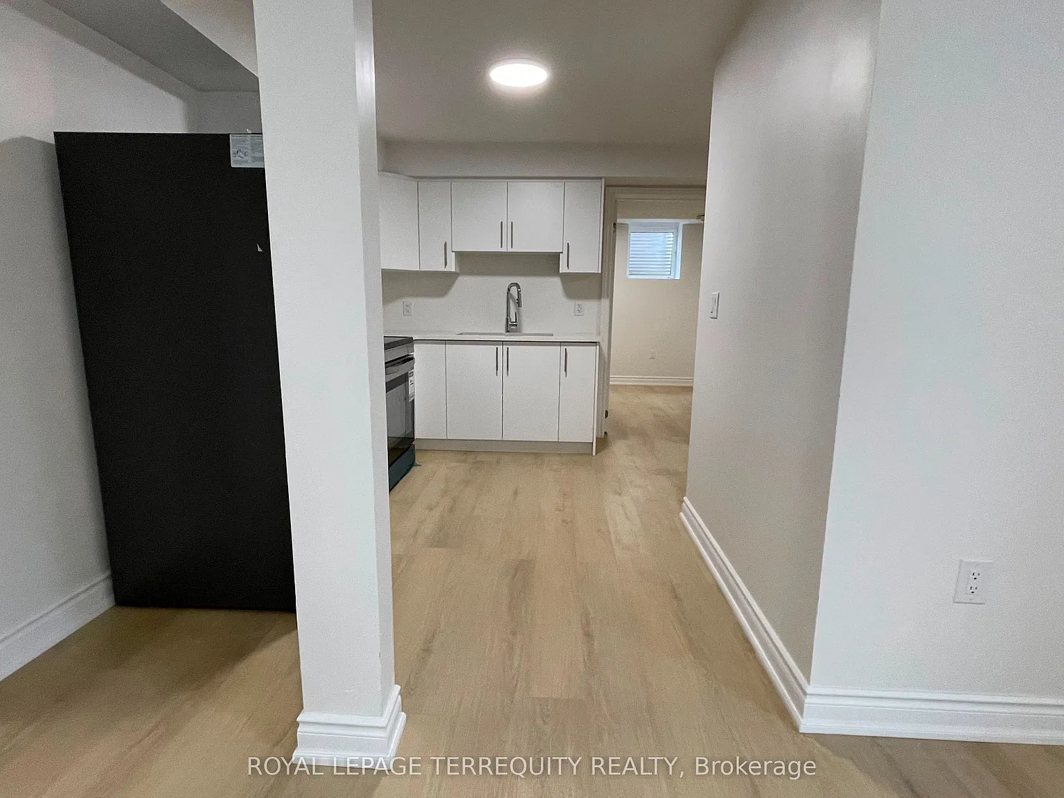 2 bed, $1,749 — Photo 3