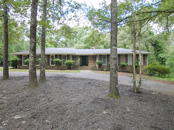 102 Nancy Pl, Bonaire, GA 31005