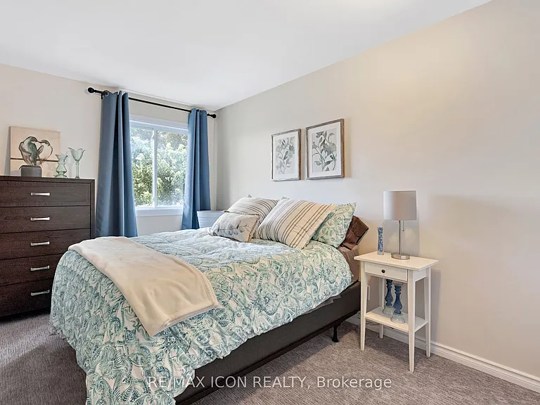 733 E Deveron Cres #319 — Photo 15