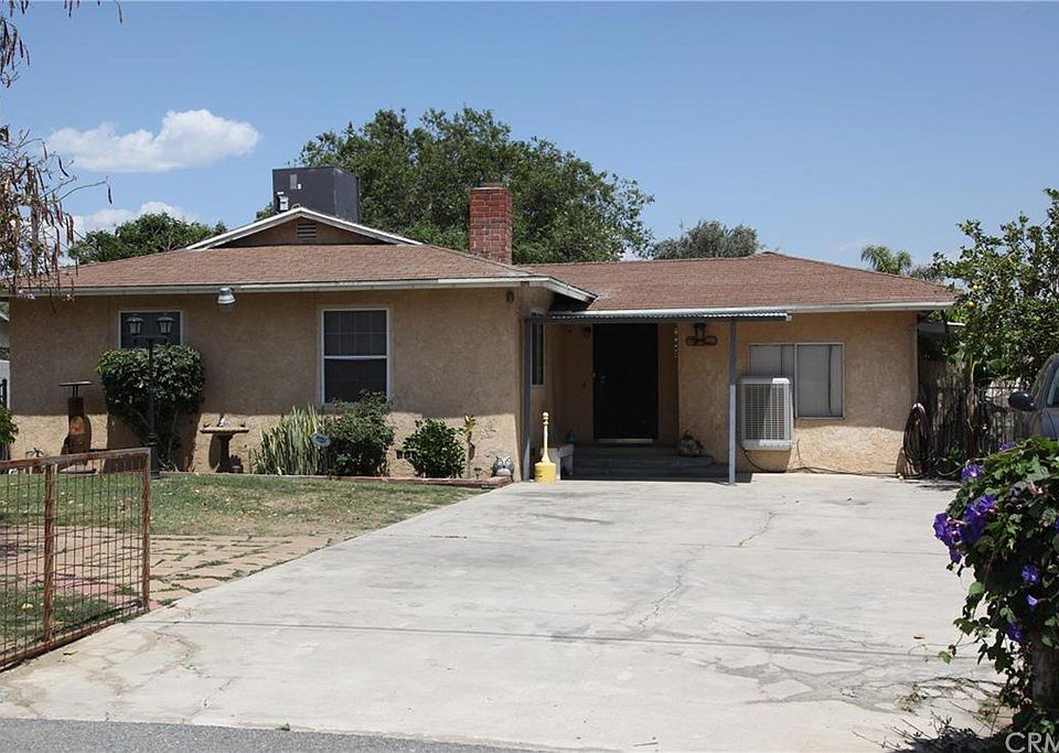 1st image of 11133 Banana Ave