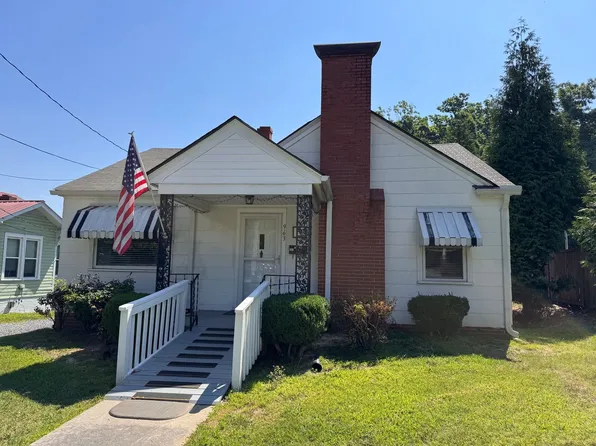 963 S Cox St, Asheboro, NC 27203