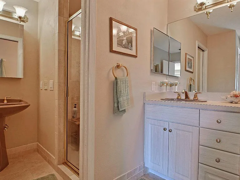 1465 Corona Ln — Photo 20