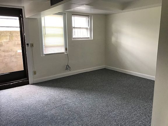 4th image of 230 W 9th St #1A-1