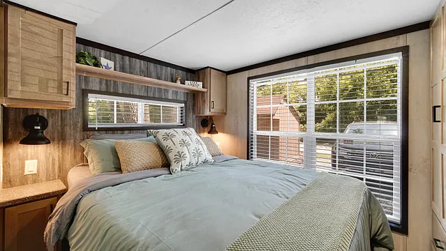 2 bed, $9,750 — Photo 4