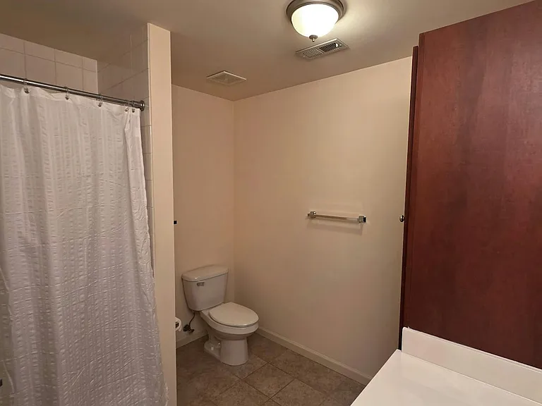 2nd Floor Bathroom