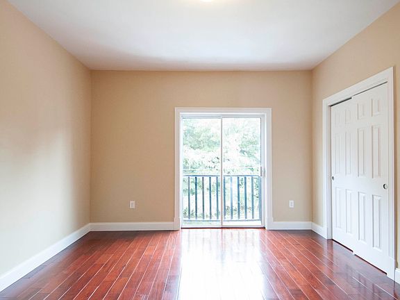 4th image of 14 Rockledge St #2