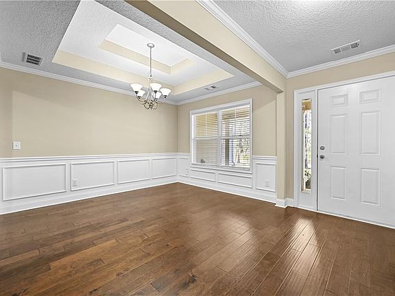 3rd image of 9 Bailee Cir