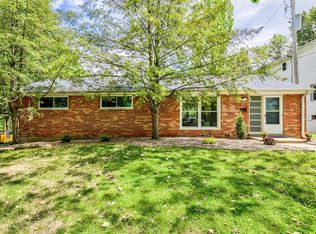 942 Wild Cherry Ln, Saint Louis, MO