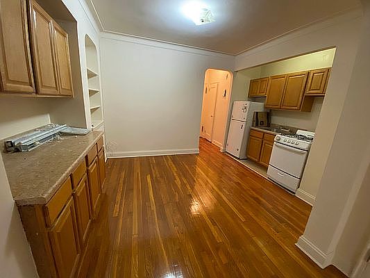 4th image of 35-55 73rd St #228