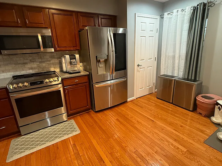 8560 Wiltshire Way — Photo 17